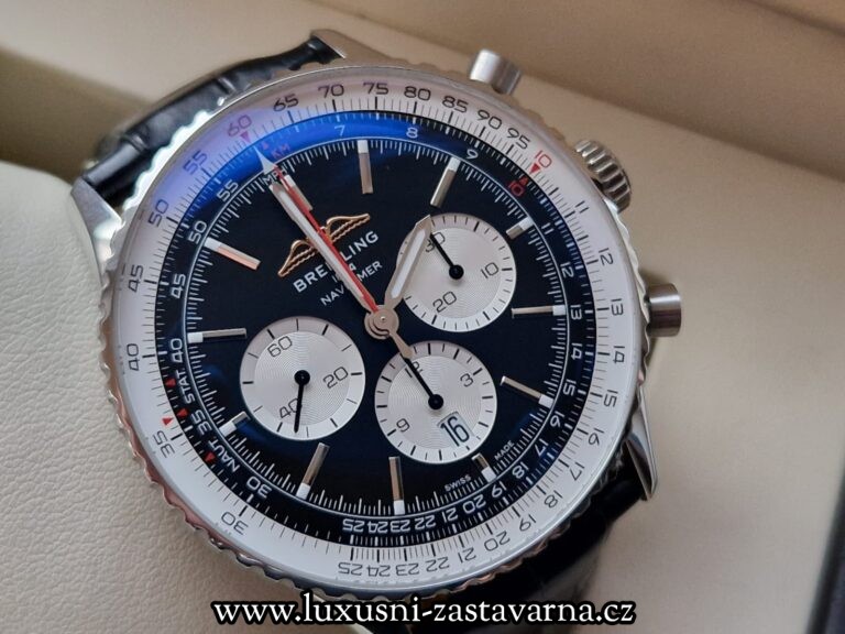 Breitling_Navitimer_B01_Chronograph_46mm_001