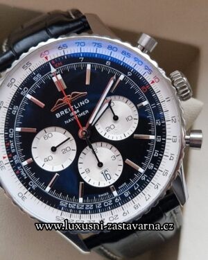 Breitling_Navitimer_B01_Chronograph_46mm_004