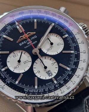 Breitling_Navitimer_B01_Chronograph_46mm_007