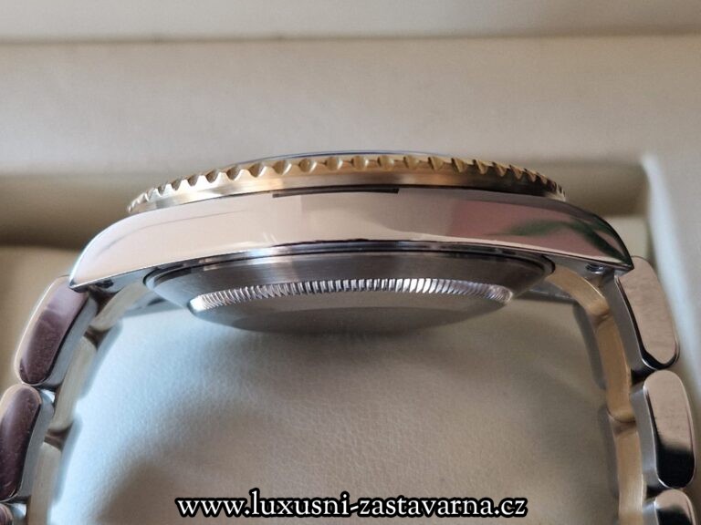 Rolex_Submariner_Date_40mm_007